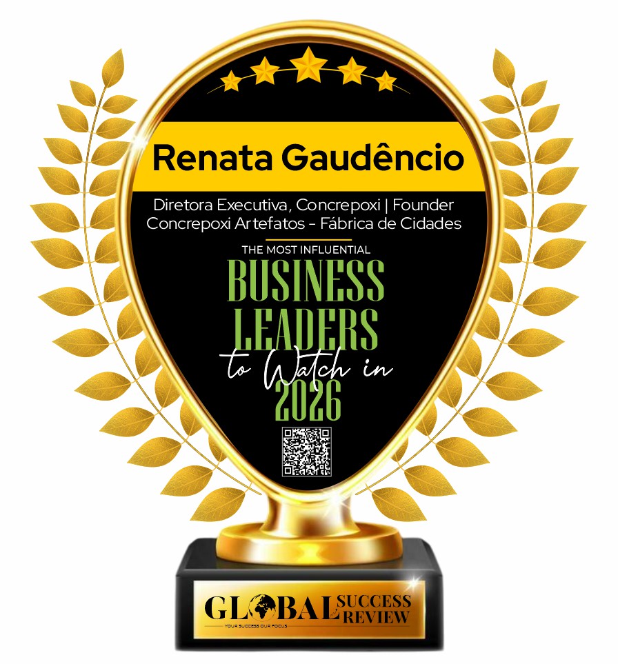 Renata Gaudêncio Trophy_The Global Success Review Magazine
